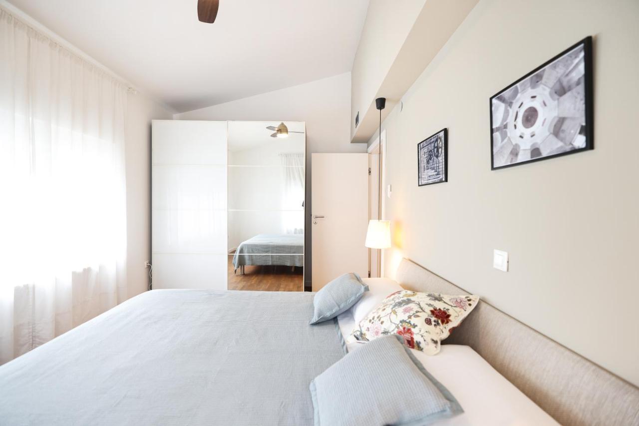 Summer Breeze Apartment Zara Esterno foto